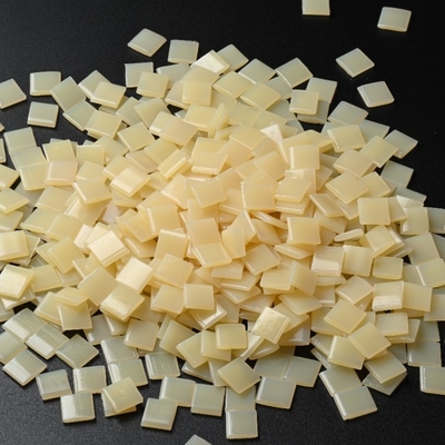 kopen Waterdichte EVA Based Hot Melt Adhesive voor de Verzegelende Band van de Kledingsnaad online manufacture