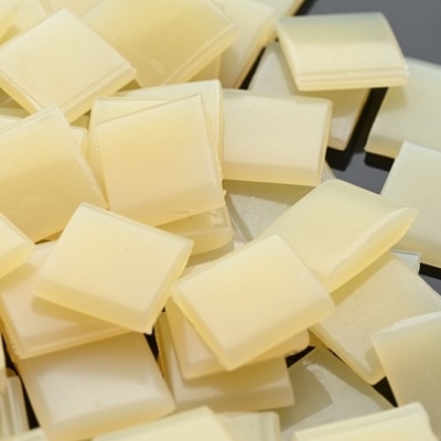 kopen Gele Industriële Hete de Smeltings Rubberkleefstof van Sterkte Hete Lijm 7085-85-0 online manufacture